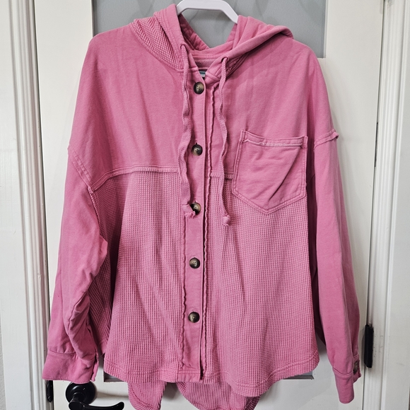 American Eagle Outfitters Jackets & Blazers - American Eagle Outfitters Pink Hoodie